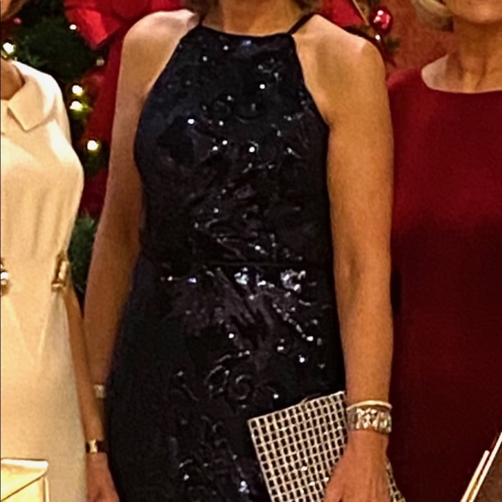 Navy, sparkly gown!🤍